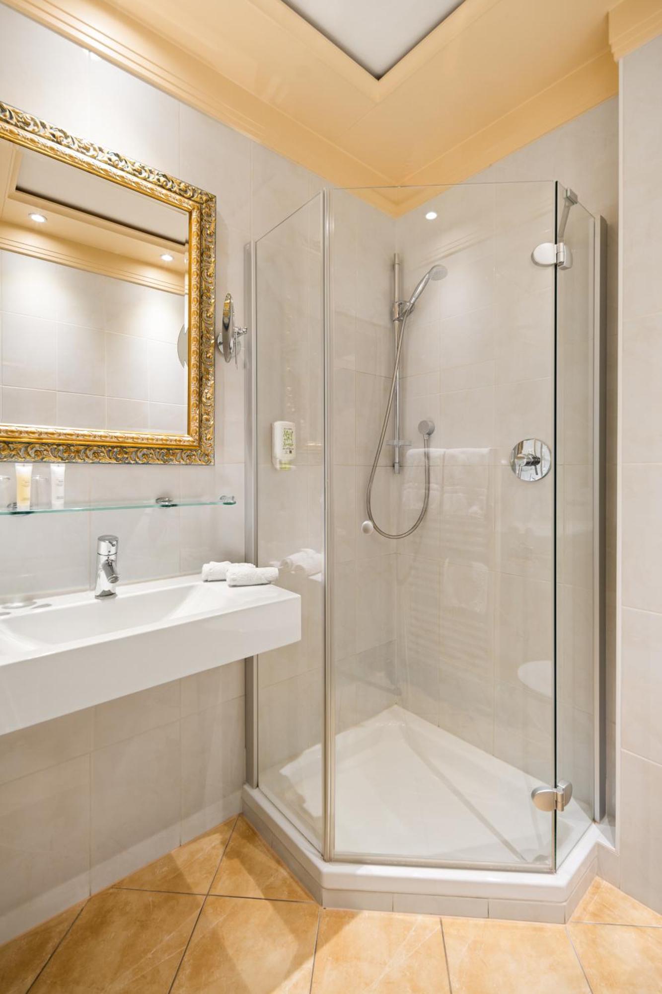 פסאו Hotel Dreifluessehof מראה חיצוני תמונה